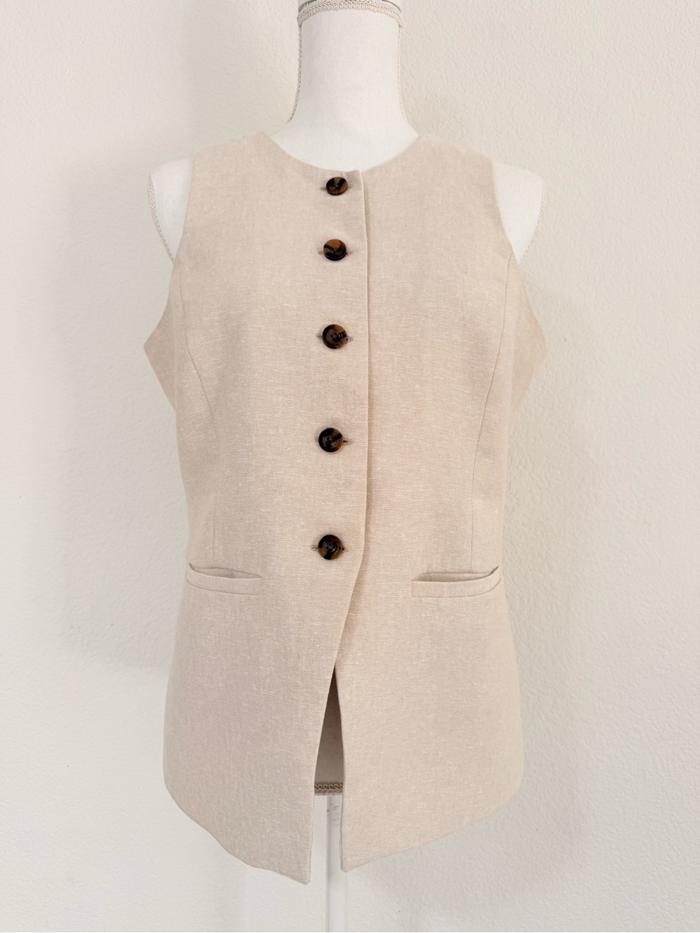 Old Navy Sleeveless Button-Front Beige Linen Blend Vest